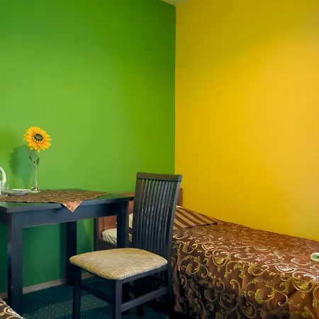 Willa Sloneczna - Pokoje I Apartamenty - 10 Minut Do Term Na Piechote Bukowina Tatrzanska Exterior photo