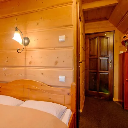 Willa Sloneczna - Pokoje I Apartamenty - 10 Minut Do Term Na Piechote Bukowina Tatrzanska Exterior photo