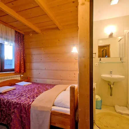 Willa Sloneczna - Pokoje I Apartamenty - 10 Minut Do Term Na Piechote Bukowina Tatrzanska Exterior photo