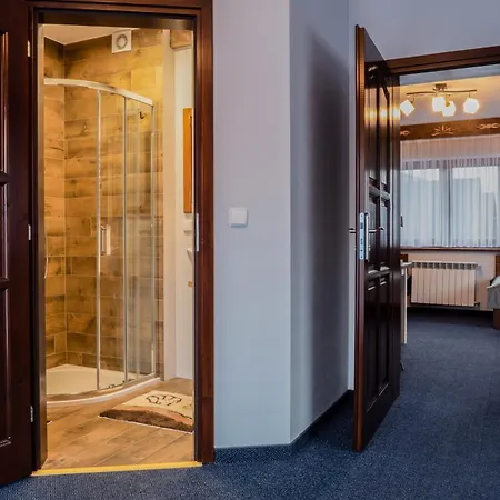 Willa Sloneczna - Pokoje I Apartamenty - 10 Minut Do Term Na Piechote Bukowina Tatrzanska Exterior photo