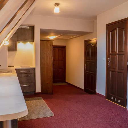 Willa Sloneczna - Pokoje I Apartamenty - 10 Minut Do Term Na Piechote Bukowina Tatrzanska Exterior photo